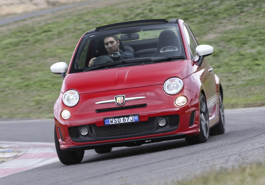  Abarth 595C (312) 2016 года  (AU) (фото 17 из 30)